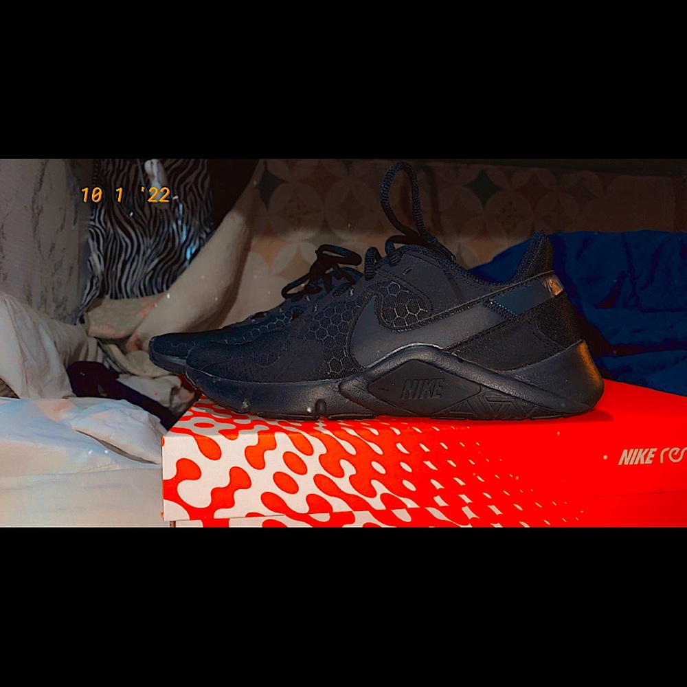 NIKES